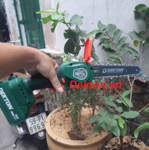 Máy cưa xích pin Dekton M21-CS06BLC ( ĐỦ BỘ 2 pin – 1 sạc)
